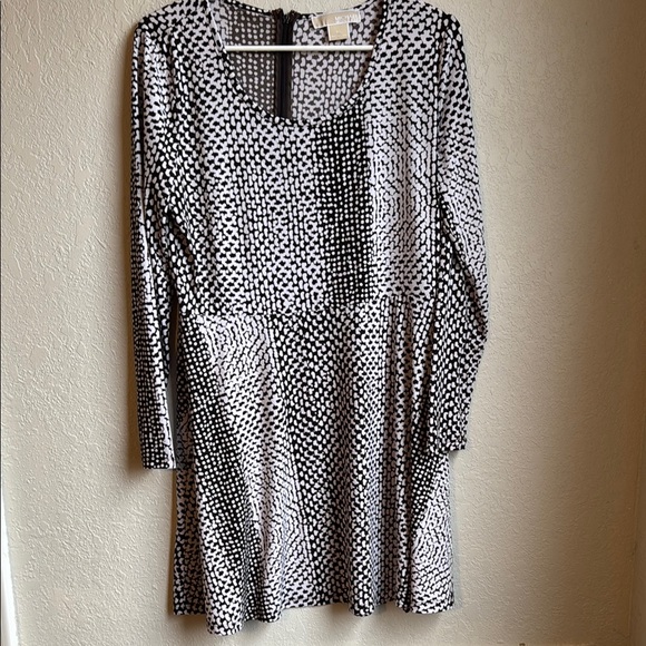 Michael Kors. Black and White Patterned Dress - Picture 1 of 4